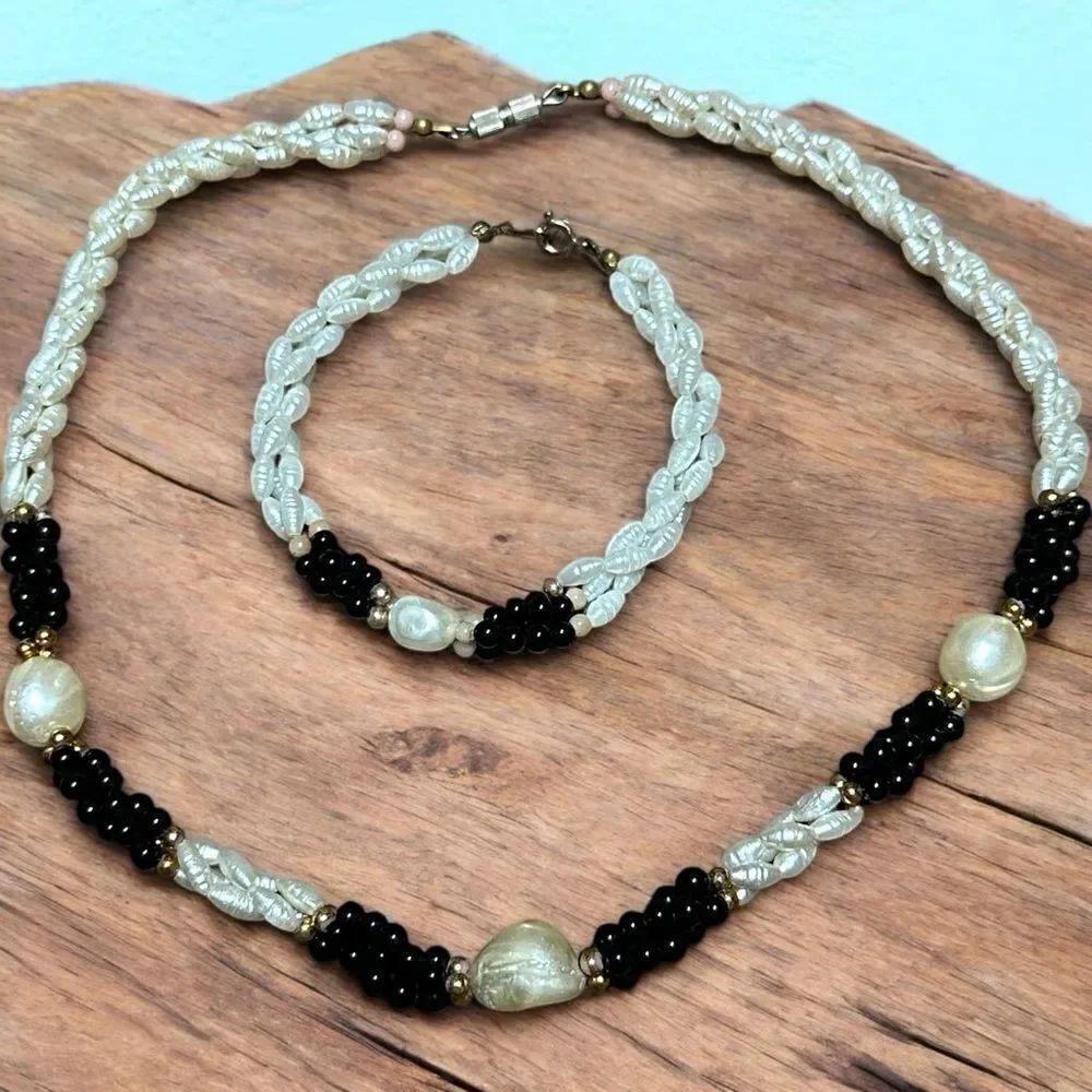 Elegant Vintage Black Bead and White Pearl Necklace & Bracelet Jewelry Set